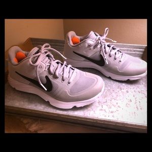 Nike Huarache Elite Turf Shoes MENS 6/ WOMENS 7.5